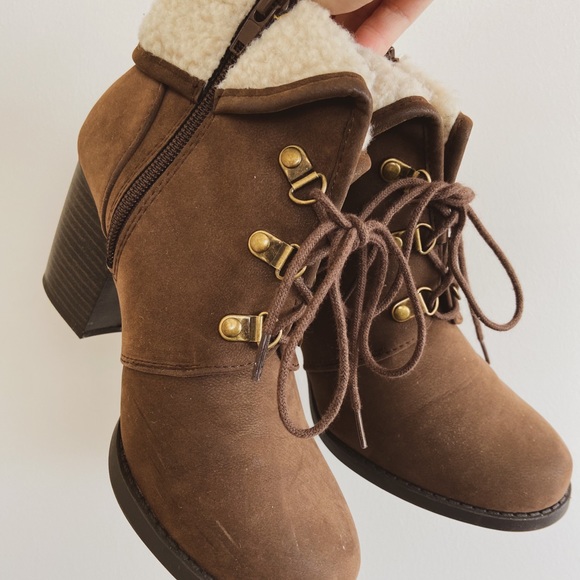 Soda Shoes - Fur Cuff Booties